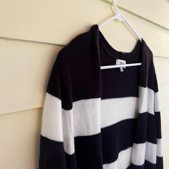 NWOT ELEVEN ELEVEN Women's Navy & White Stipe Long Sleeve Cardigan - Picture 2 of 10